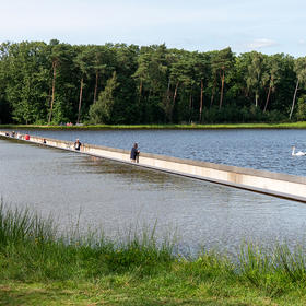 Fietsen door het water